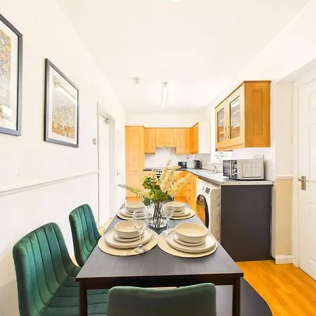 New Spacious By Signature - Free Parking * Middlesbrough