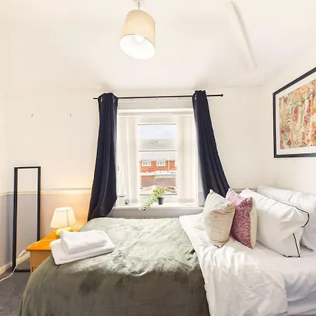 Apartment New Spacious By Signature - Free Parking Middlesbrough